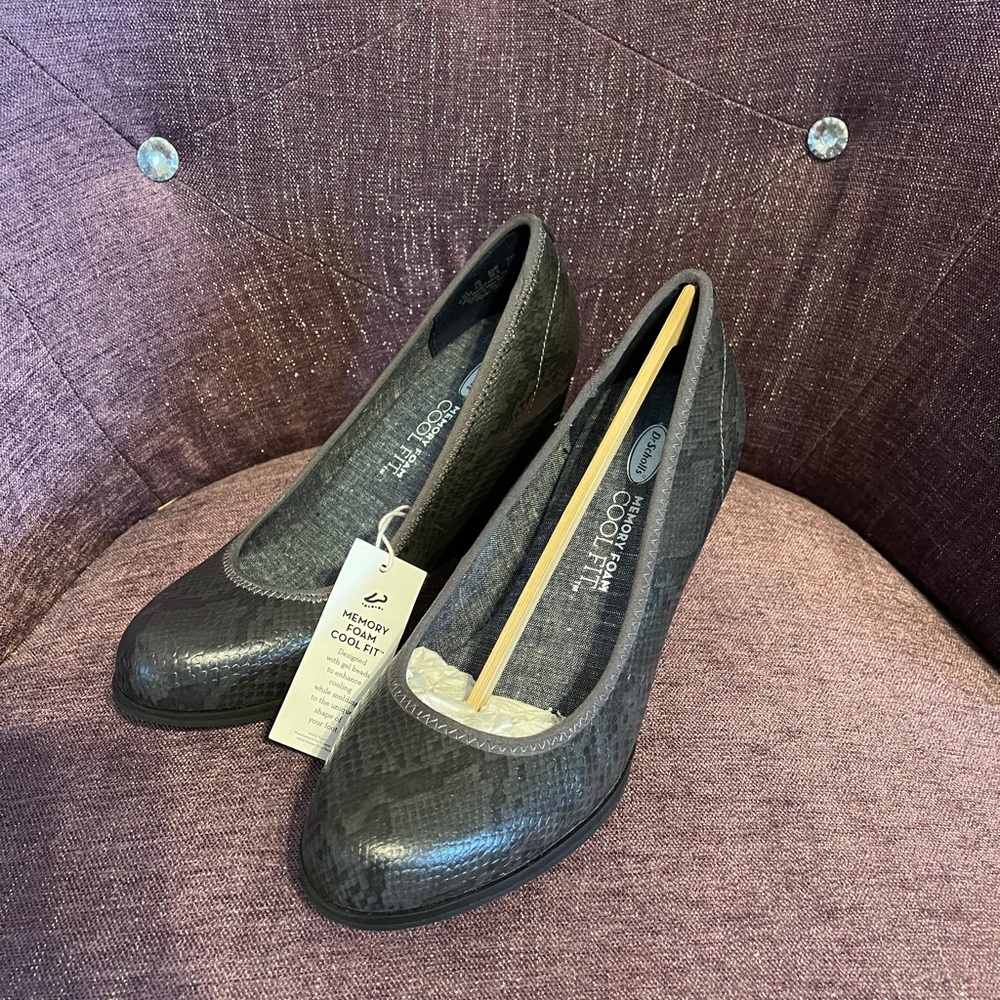#266 NWT DrScholls Wedge Mem Foam Cmfrt Fit SZ 6.5
